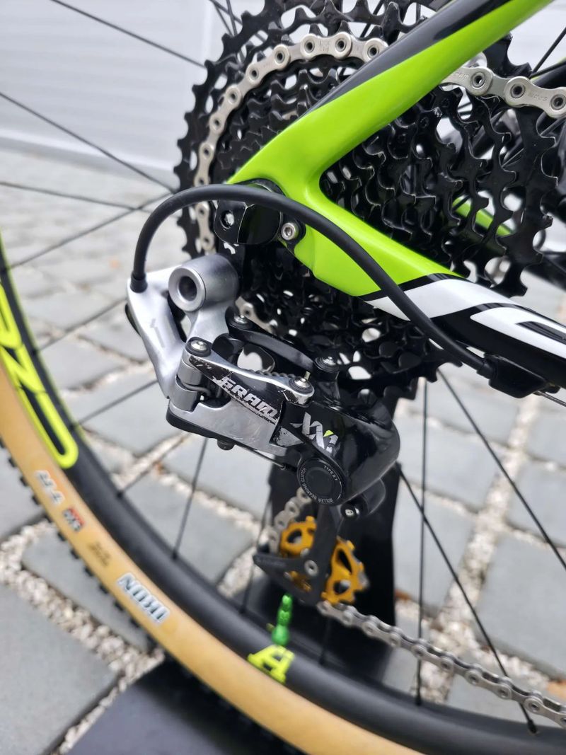 Cannondale F-Si 29″ Carbon Team Hi-Mod Factory Racing velikost M