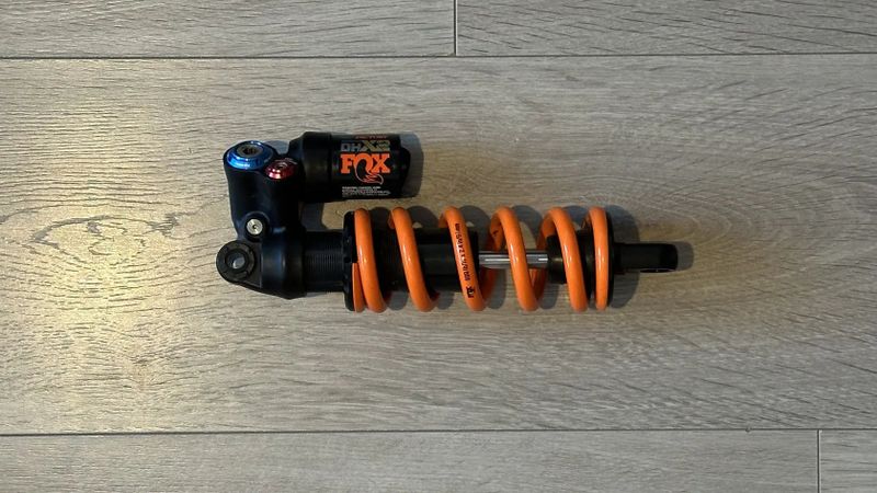 Fox DHX2 210x55 mm + Pružina Fox SLS Factory 600 lb.