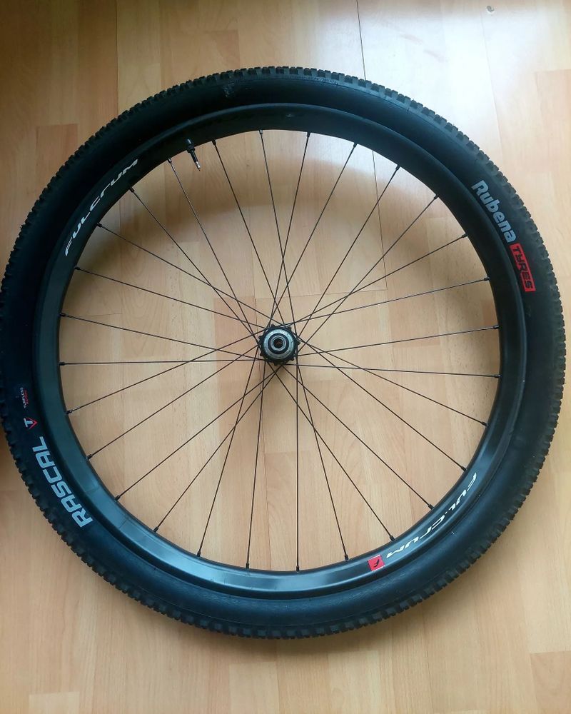 Karbonové výplety FULCRUM RED ZONE CARBON