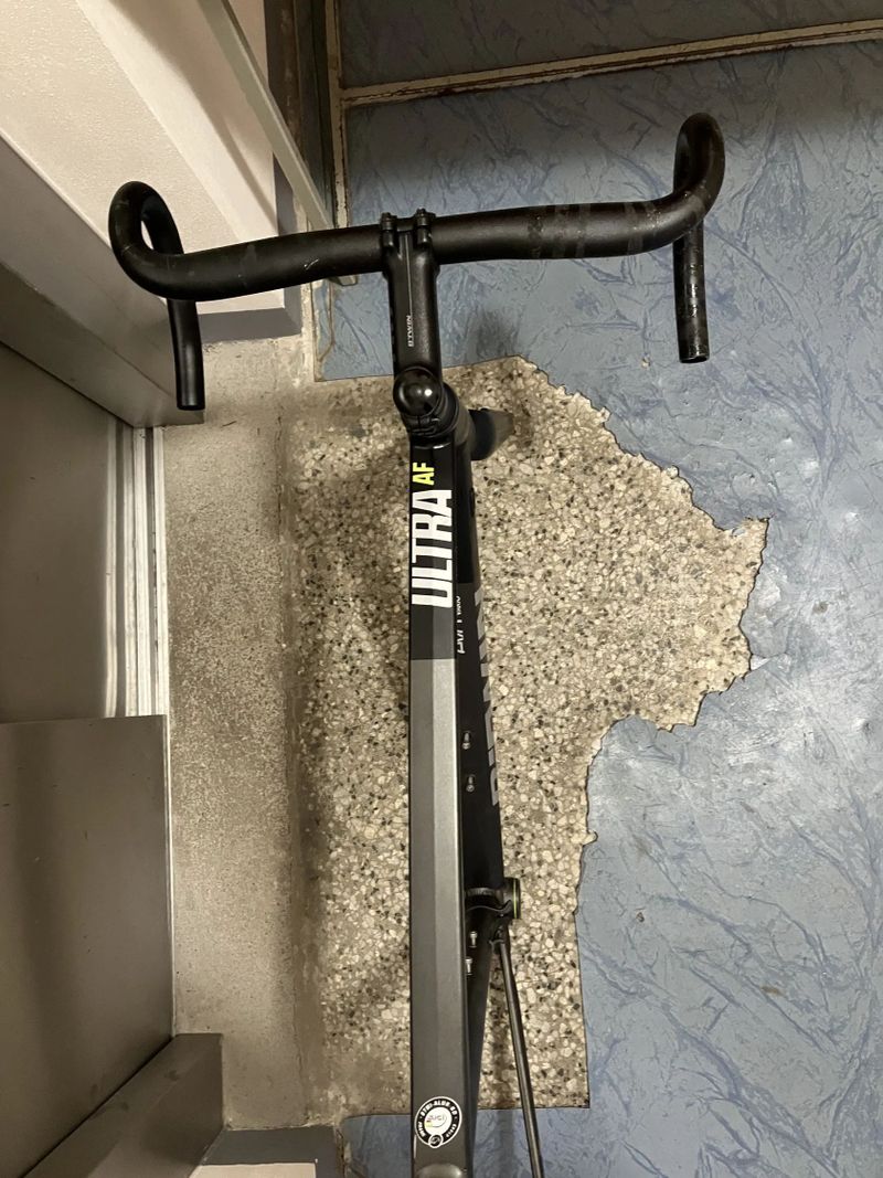 Rámová sada BTWIN Ultra 900 AF (L), UCI certifikace