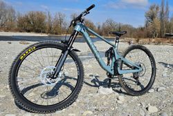  Ghost RIOT AM CF PRO - necelý rok starý, bezvadný stav