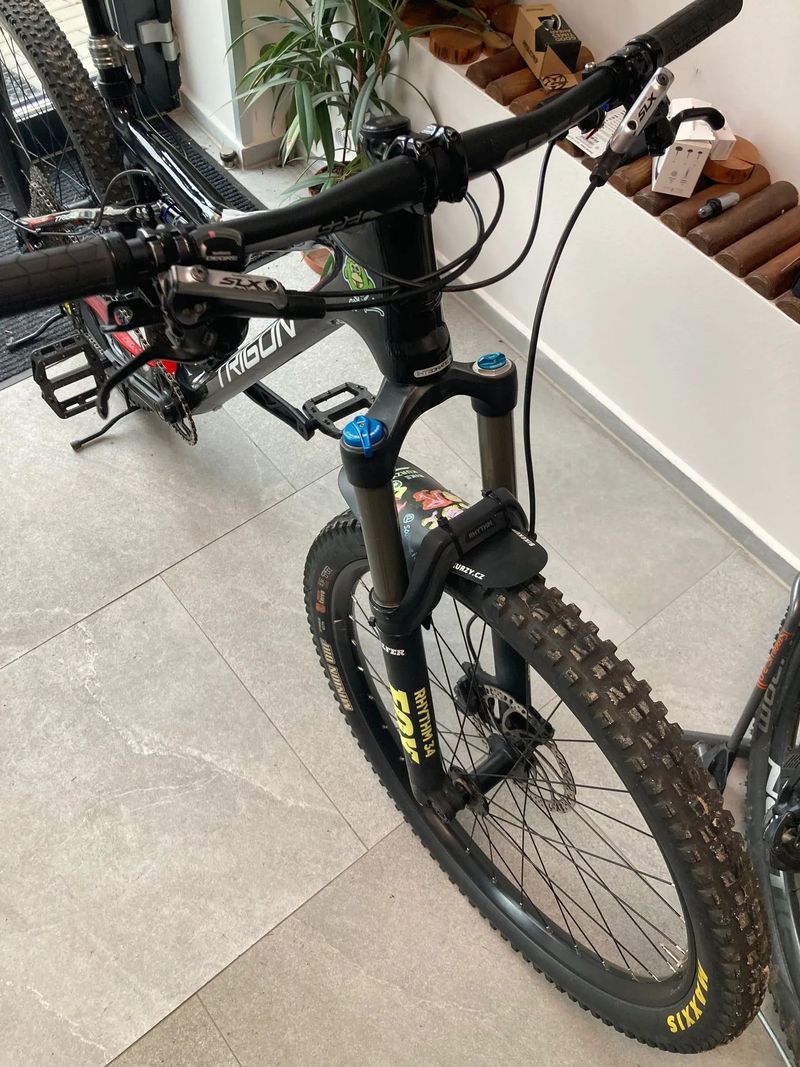 XC/Trail bike Trigon Karbon váha 10,5kg!