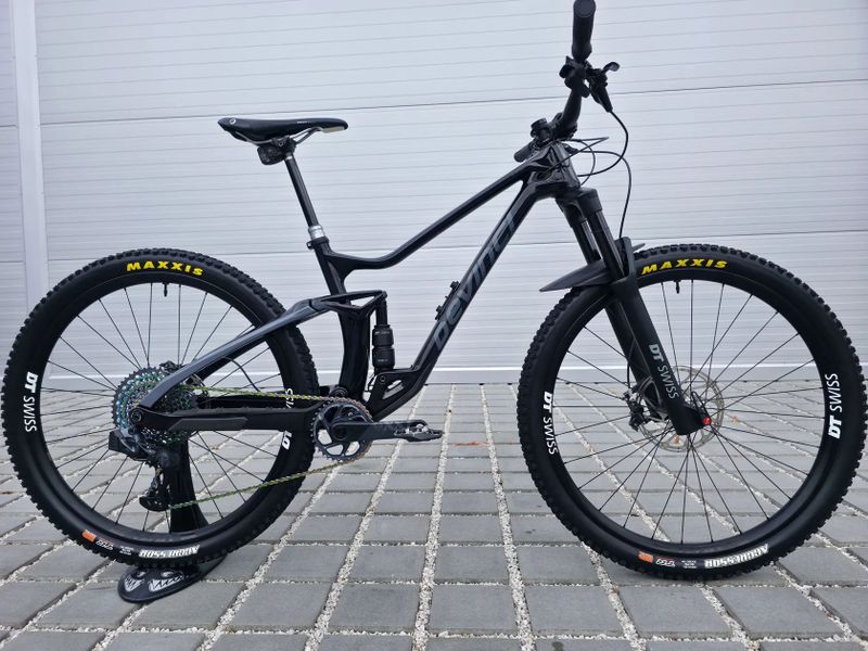 Devinci Django Carbon AXS 29″ - velikost M