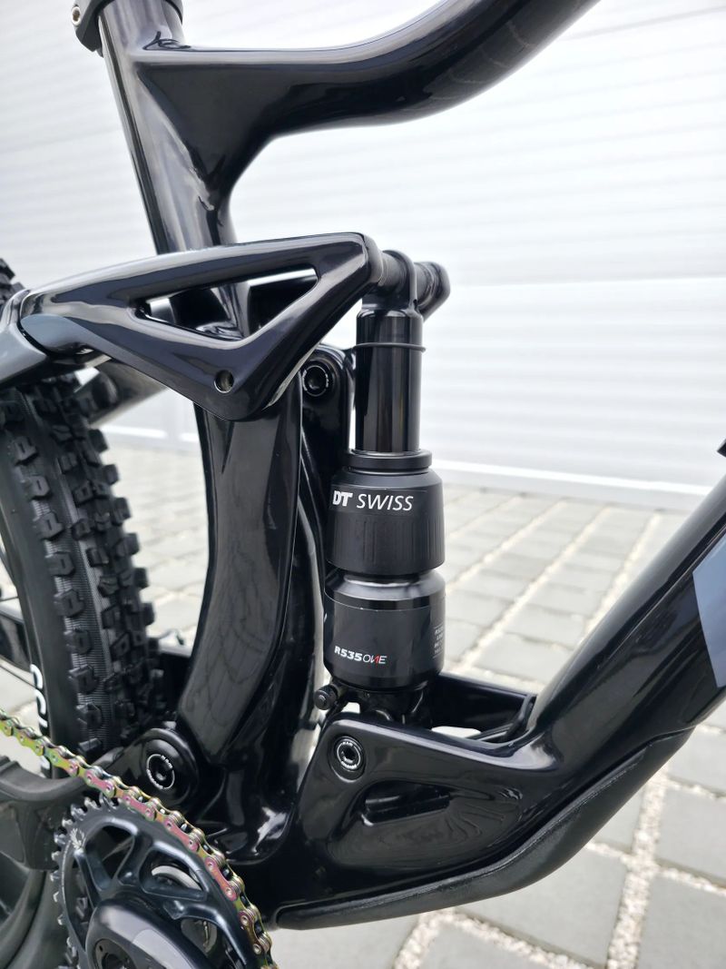 Devinci Django Carbon AXS 29″ - velikost M