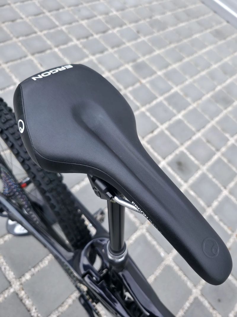 Devinci Django Carbon AXS 29″ - velikost M