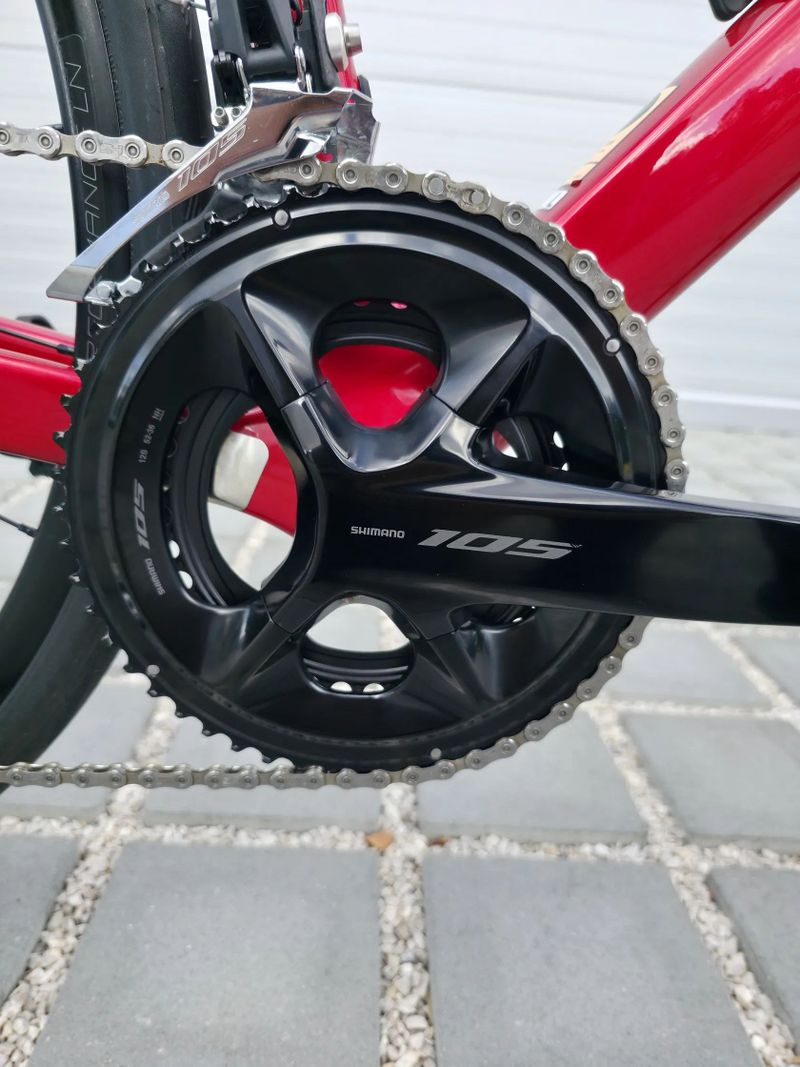 Silniční kolo Canyon Ultimate CF SL7 - 2024 - Shimano 105 – velikost L