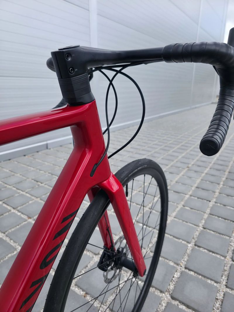 Silniční kolo Canyon Ultimate CF SL7 - 2024 - Shimano 105 – velikost L