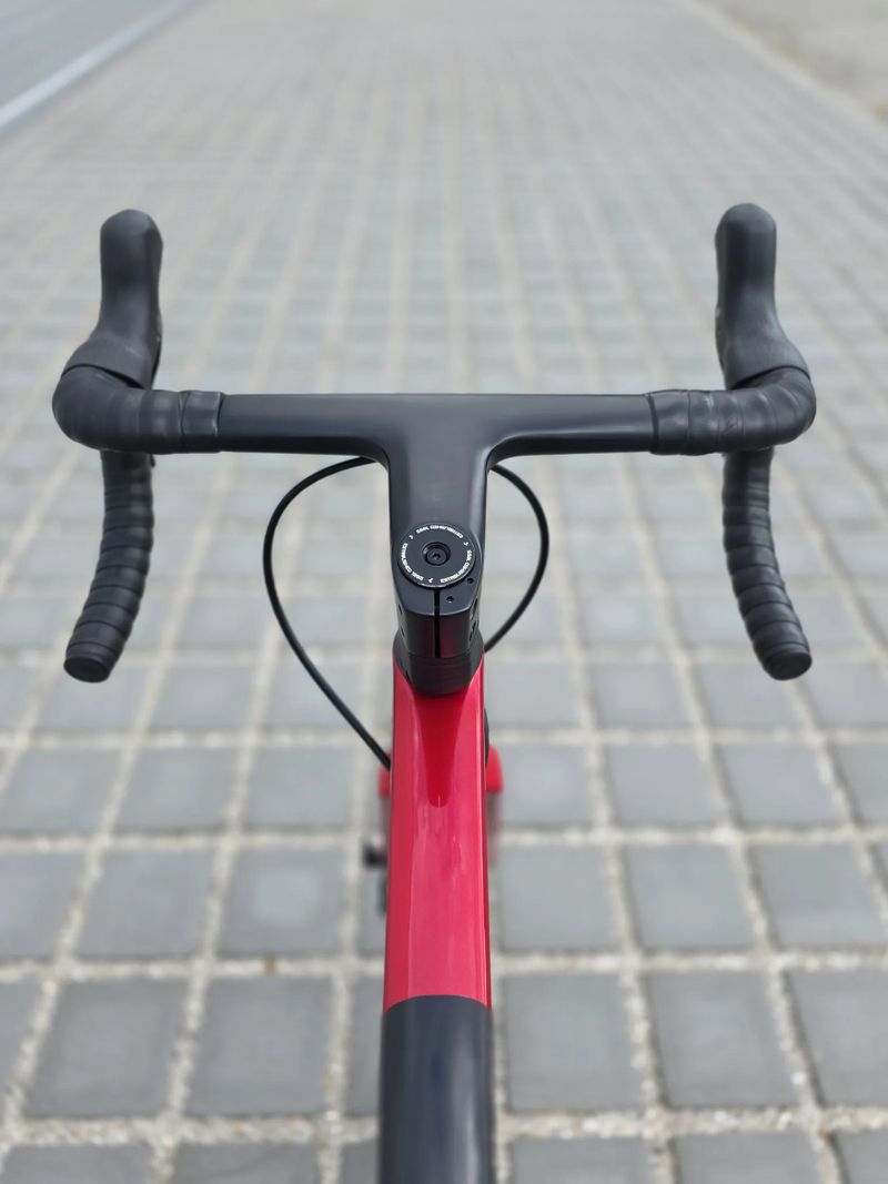 Silniční kolo Canyon Ultimate CF SL7 - 2024 - Shimano 105 – velikost L