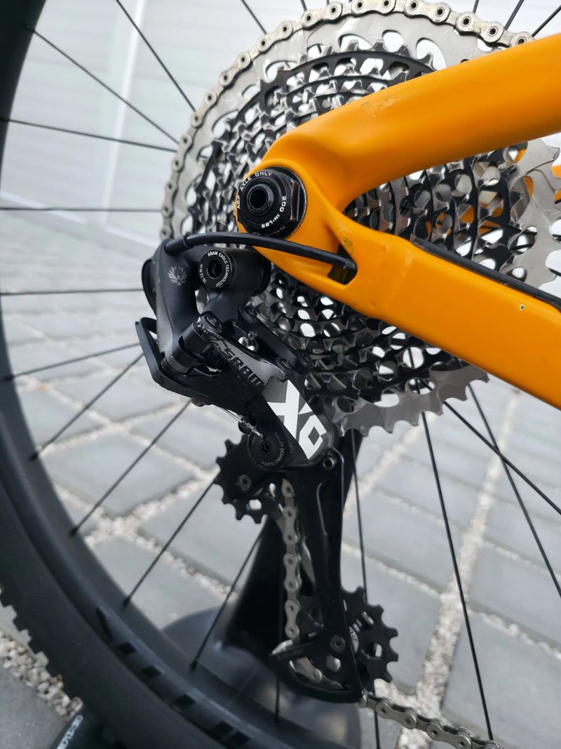 Trek Fuel EX 9.8SL Project One 29″ velikost M/L