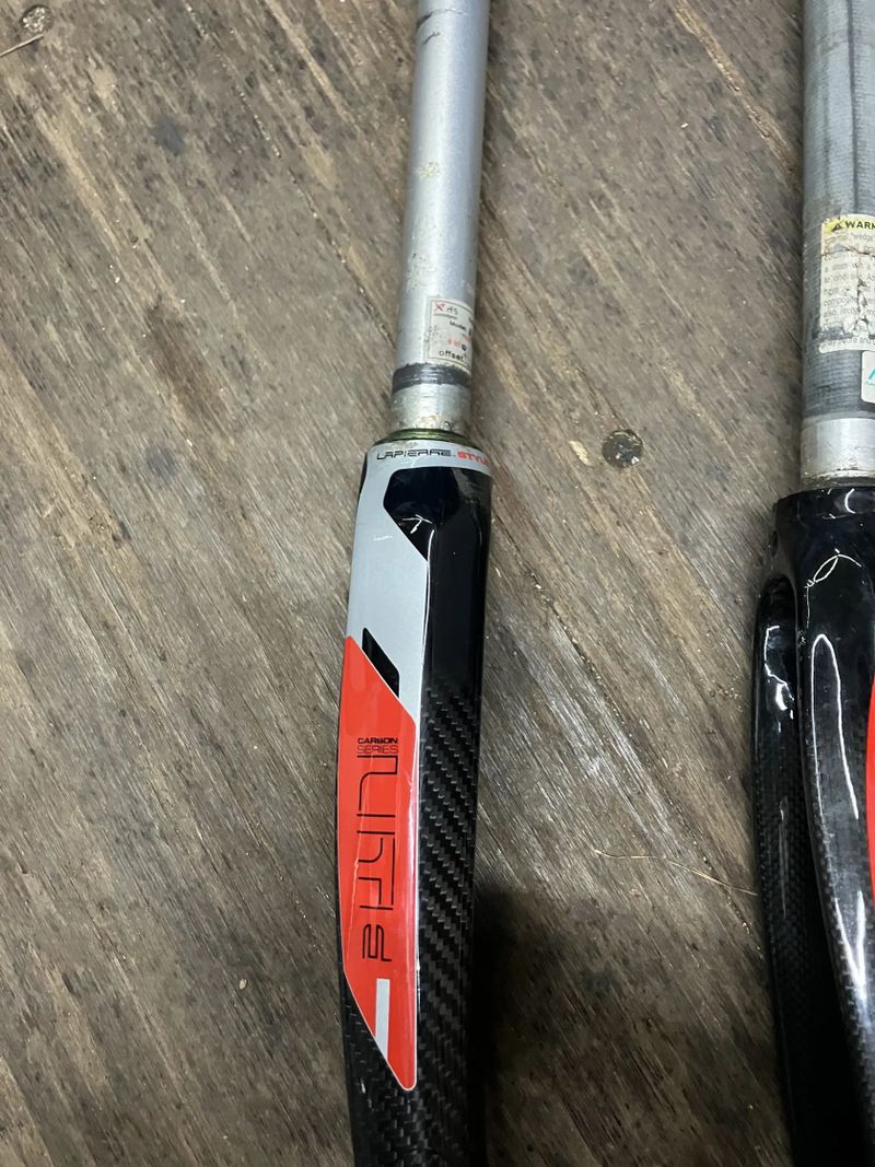 Různé vidlice 1 1/8"