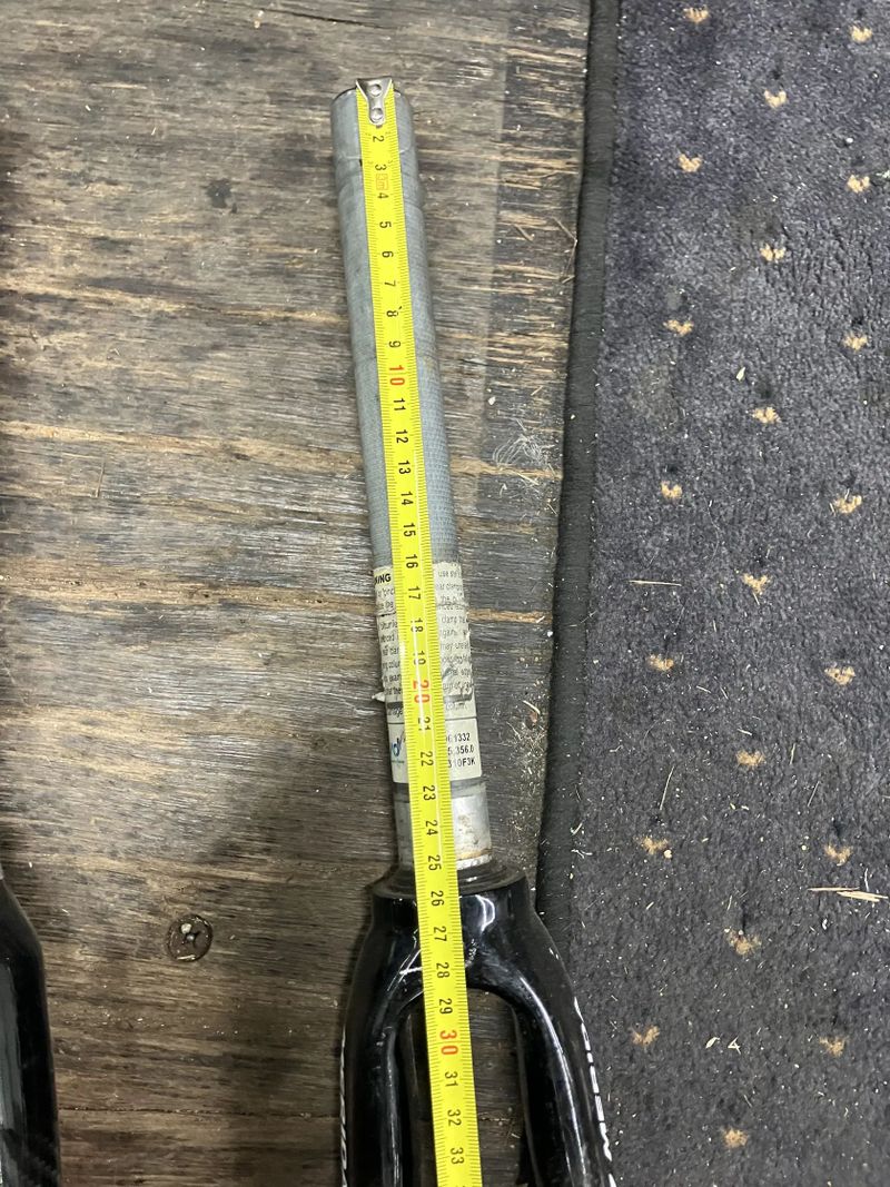 Různé vidlice 1 1/8"