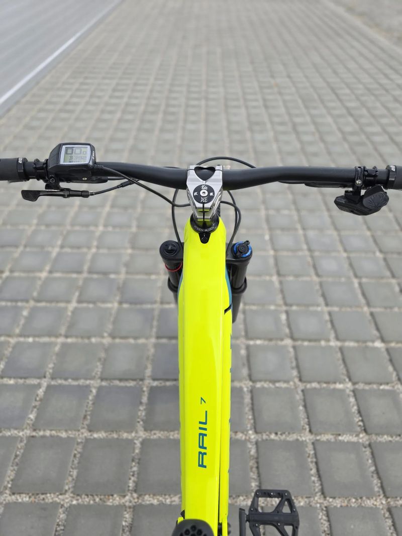 Elektrokolo TREK RAIL 7 AXS 2020 625Wh 29" chip 99km/h velikost M / SRAM GX AXS / Bosch Performance 