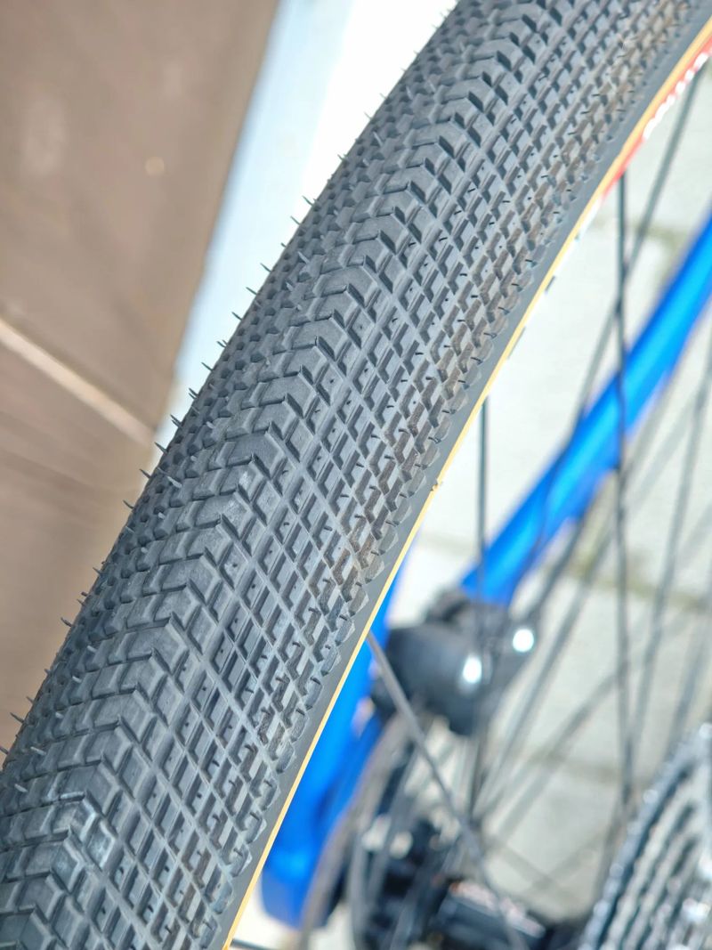 Giant Revolt 2, komponenty GRX