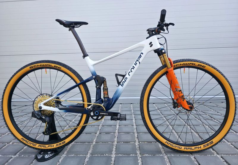 Lee Cougan Crossfire Air 428 Team Carbon 2023 29" – velikost L