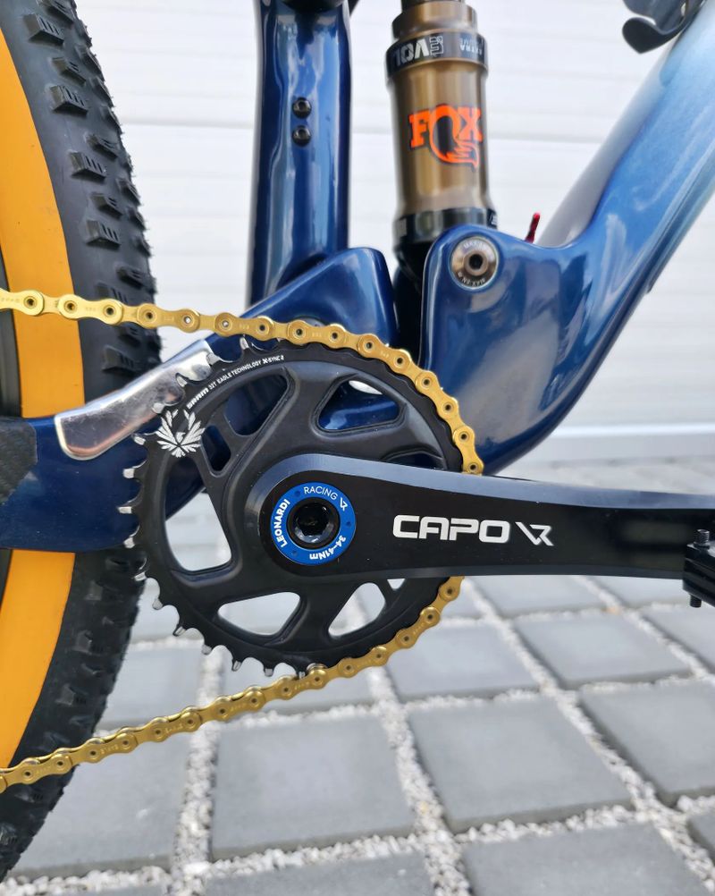 Lee Cougan Crossfire Air 428 Team Carbon 2023 29" – velikost L