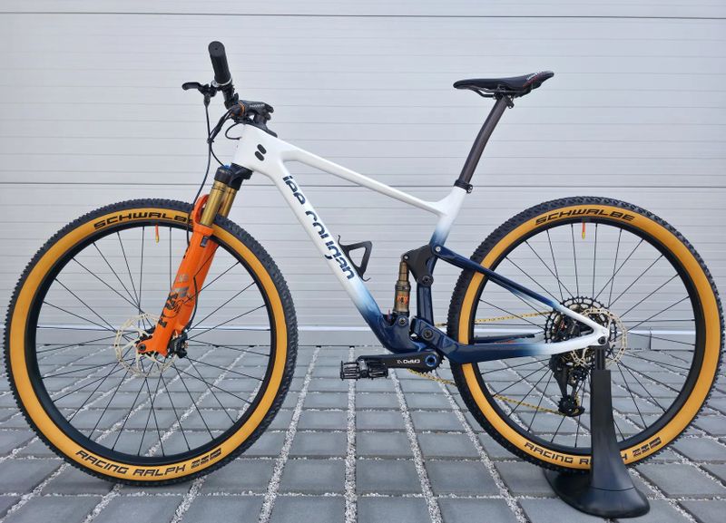 Lee Cougan Crossfire Air 428 Team Carbon 2023 29" – velikost L