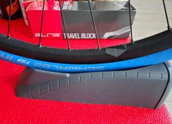 Podložka pod přední kolo Elite Travel Block