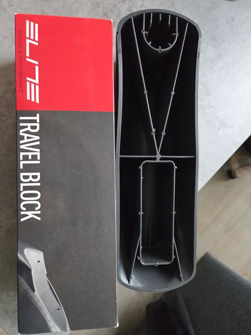 Podložka pod přední kolo Elite Travel Block