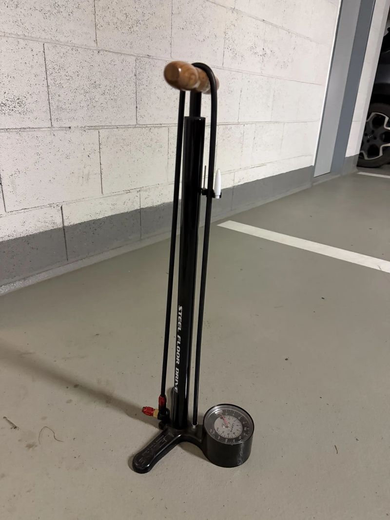 Lezyne Steel Floor Drive