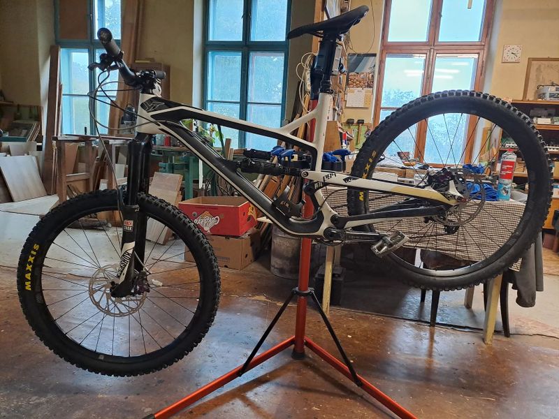 YT Industries Jeffsy