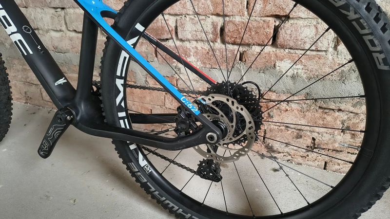 Cube Elite 240 C:62 Pro