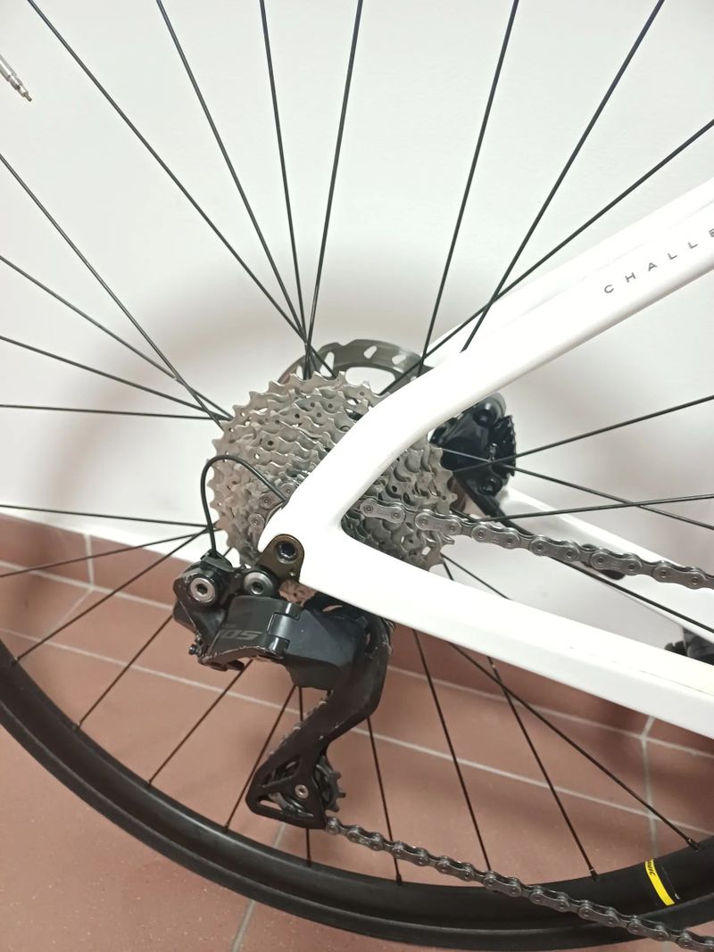 Isaac Boson Mineral white silniční kolo