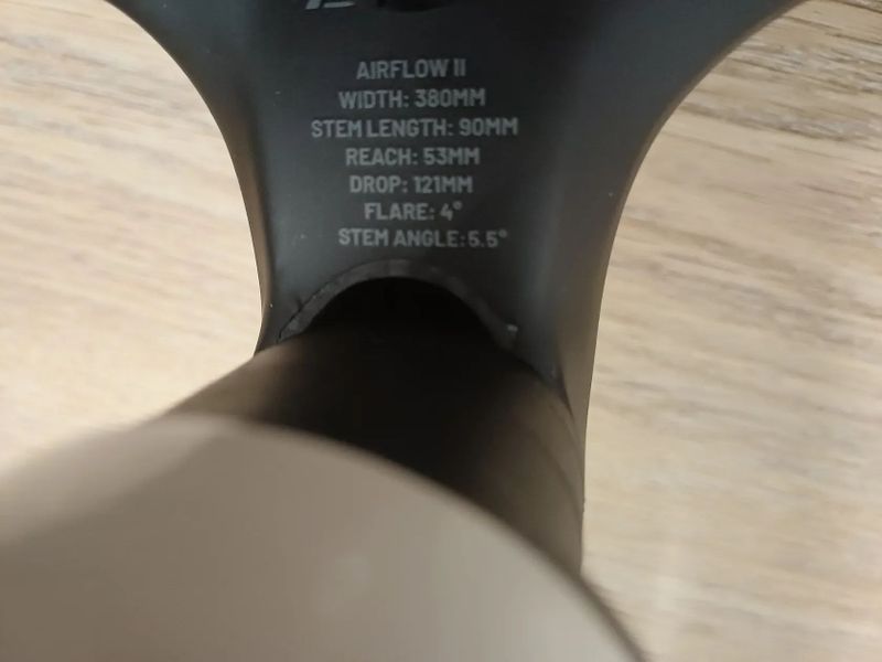 Isaac Boson Mineral white silniční kolo