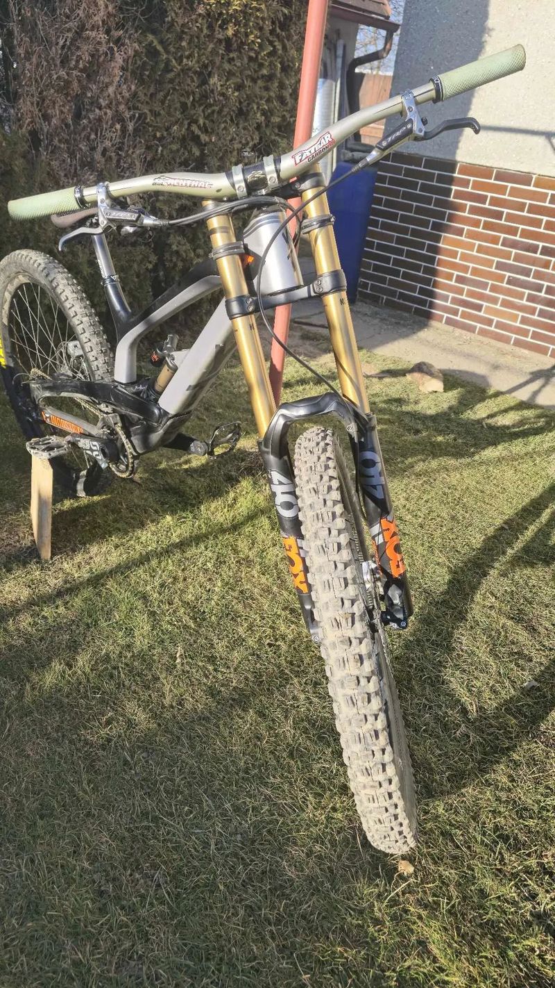 YT Industries Tues cf pro race 2018