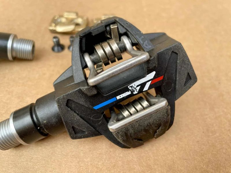 Pedály TIME ATAC XC 6 + zarážky