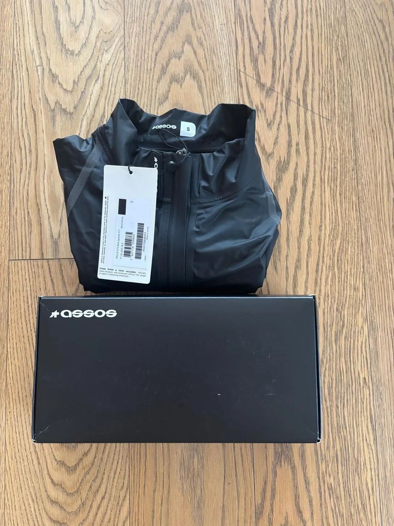 Assos MILLE GTS WASSERSCHNAUZE RAIN JACKET S11