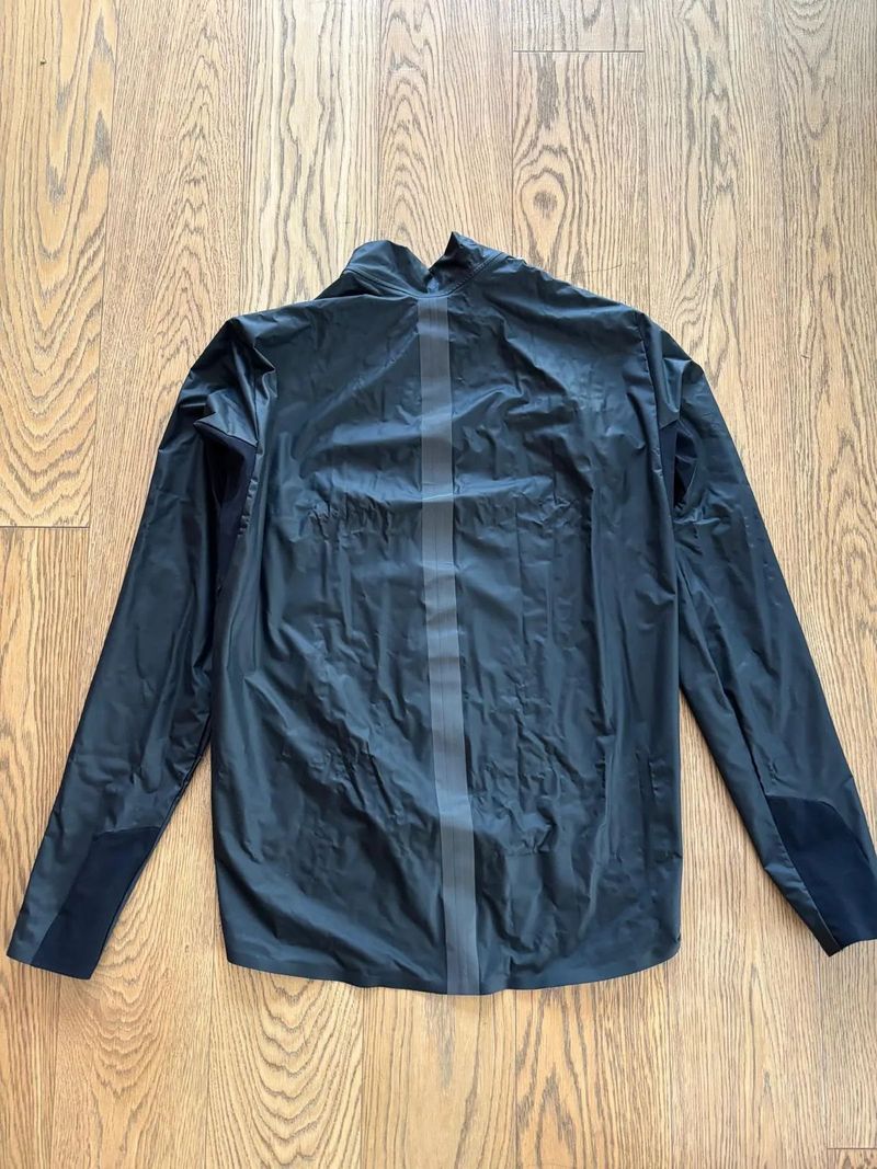 Assos MILLE GTS WASSERSCHNAUZE RAIN JACKET S11