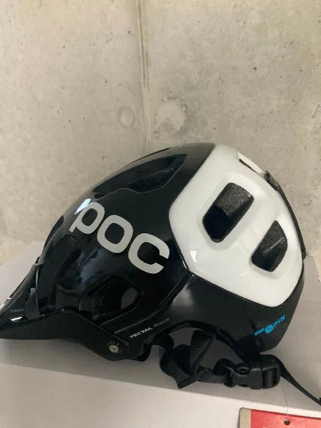 HELMA CYKLO POC TECTAL RACE SPIN - vel. S (51-54)- NOVÁ