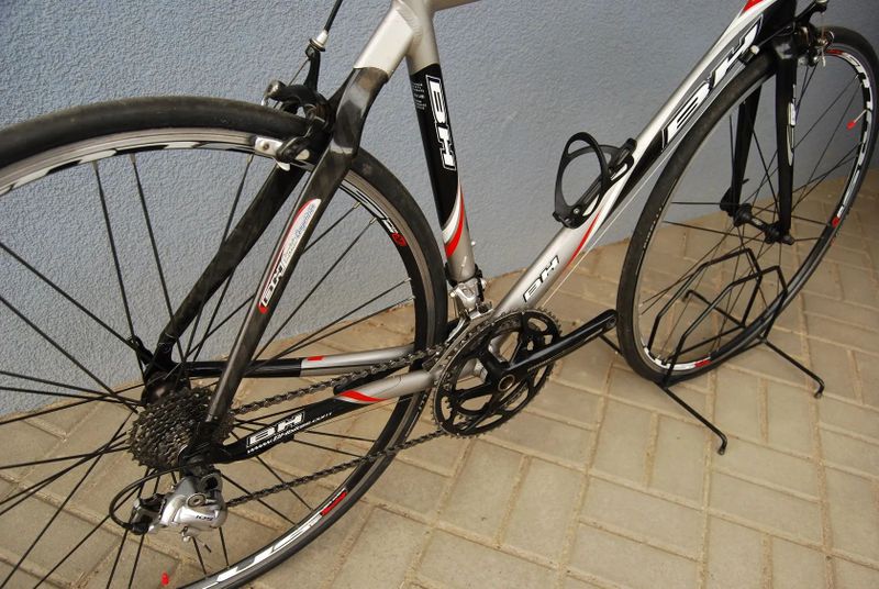 Silniční kolo BH 56CM