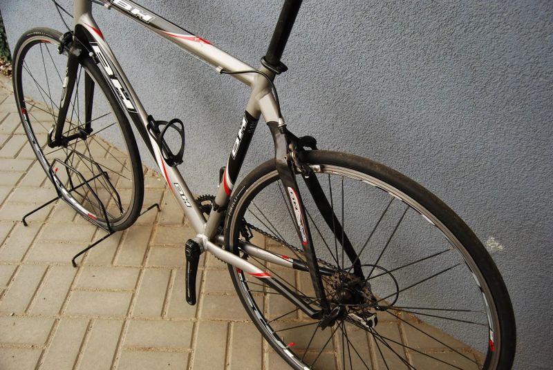 Silniční kolo BH 56CM