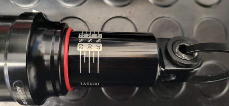 Rock Shox Monarch RL 165x38 vzduchový tlumič