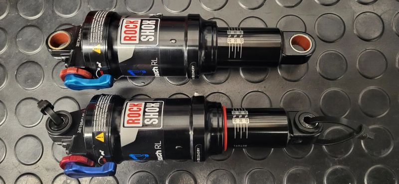 Rock Shox Monarch RL 165x38 vzduchový tlumič