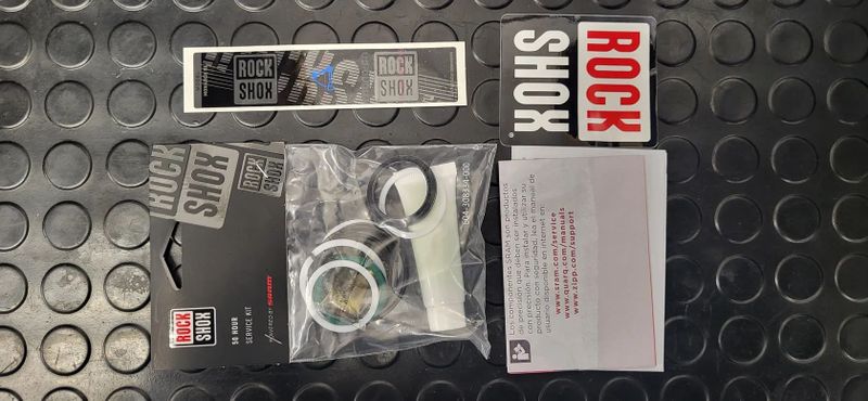 Rock Shox Monarch RL 165x38 vzduchový tlumič