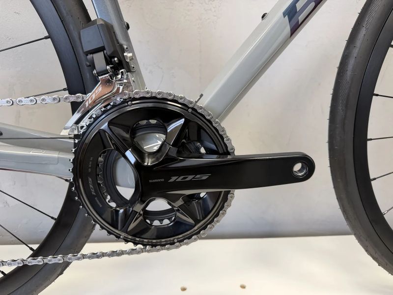 Silniční kolo Basso Astra, Shimano 105 Di2, vel. 53