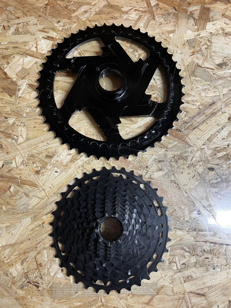 Kazeta E-13 Helix Plus 12sp. kazeta 9-50z. Black