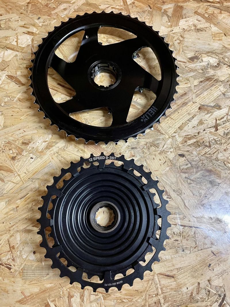 Kazeta E-13 Helix Plus 12sp. kazeta 9-50z. Black