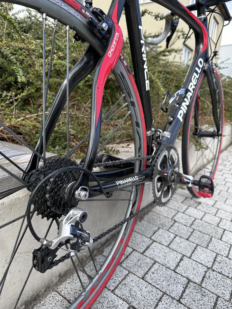Pinarello Prince Karbon – Campagnolo Record – 15.000 Kč