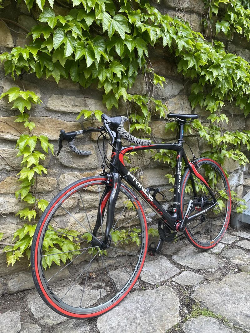 Pinarello Prince Karbon – Campagnolo Record – 15.000 Kč