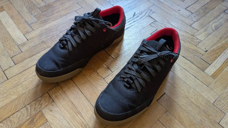 Tenisky Chrome Bromley Pro 