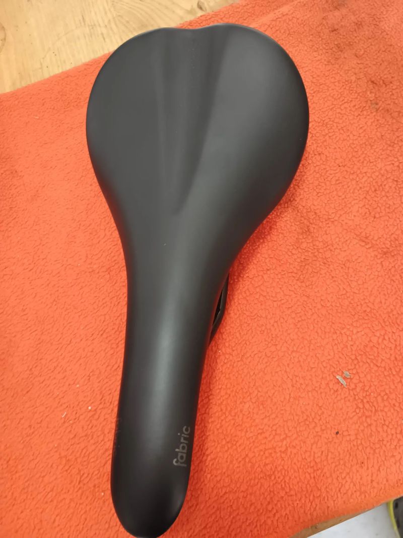 Fabric Scoop Swallow šířka 135mm 