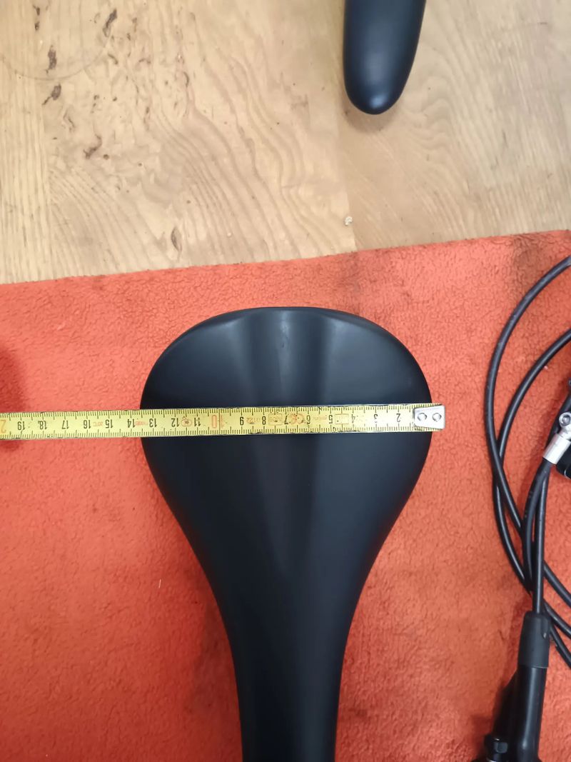 Fabric Scoop Swallow šířka 135mm 