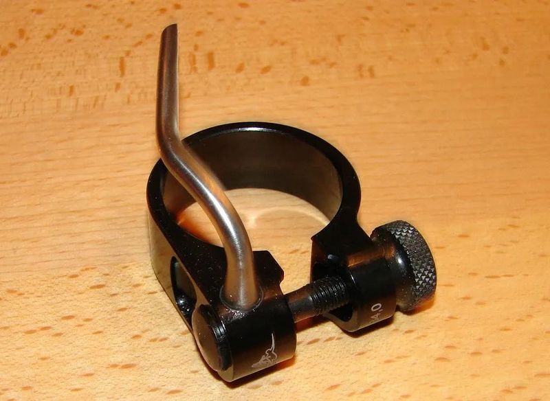 Koupím objímku s rychloupinakem Tune