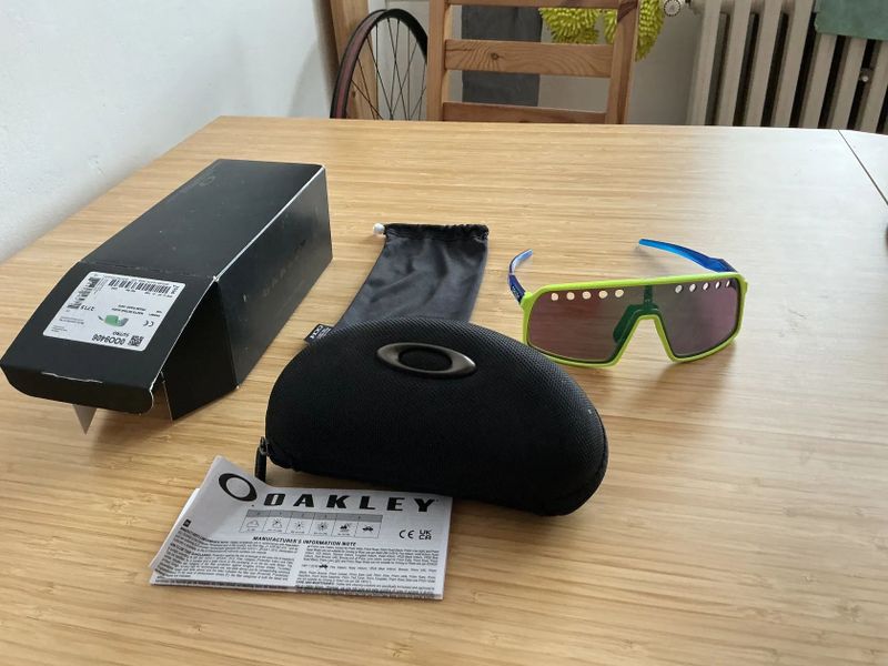 Oakley SUTRO