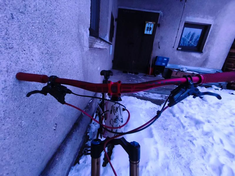 YT capra cf pro Custom 