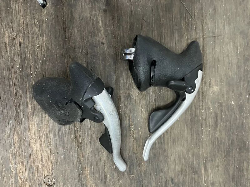 Různé silniční páky - mechanické