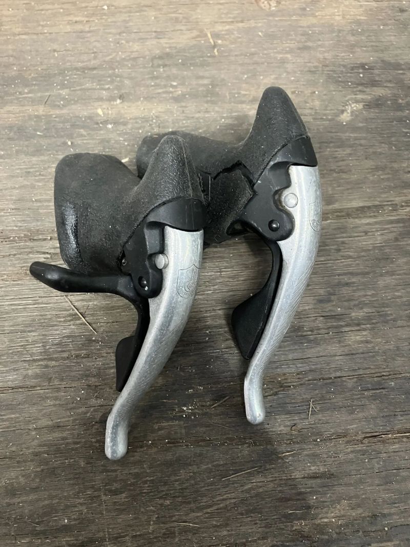 Různé silniční páky - mechanické